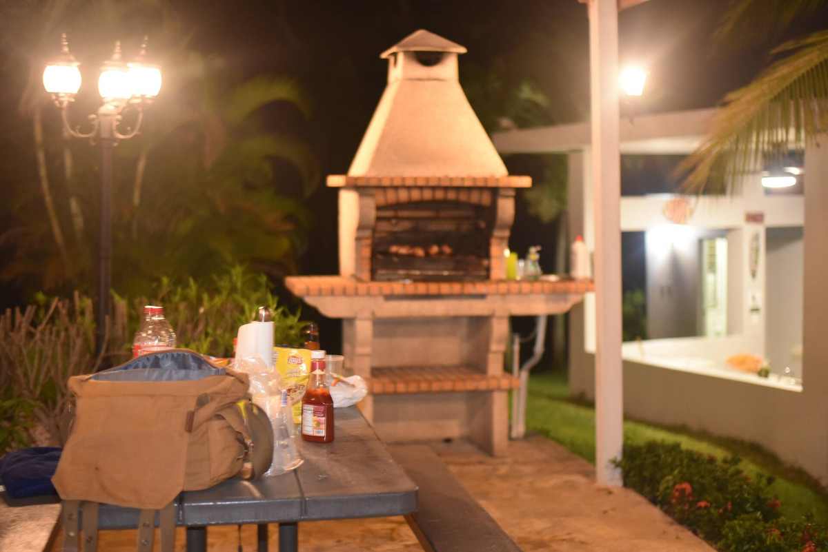 Barbacoa de piedra en la terraza